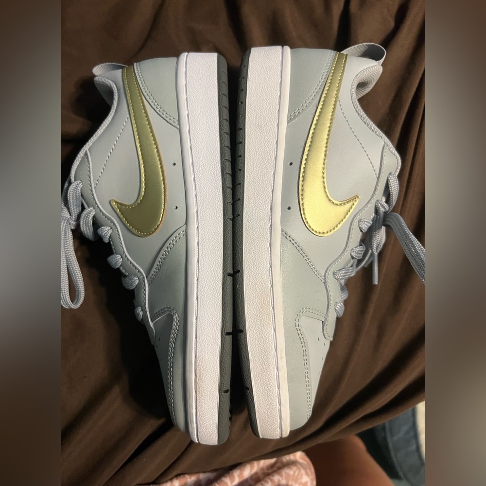 Youth Size Nike Court Borough Low 2